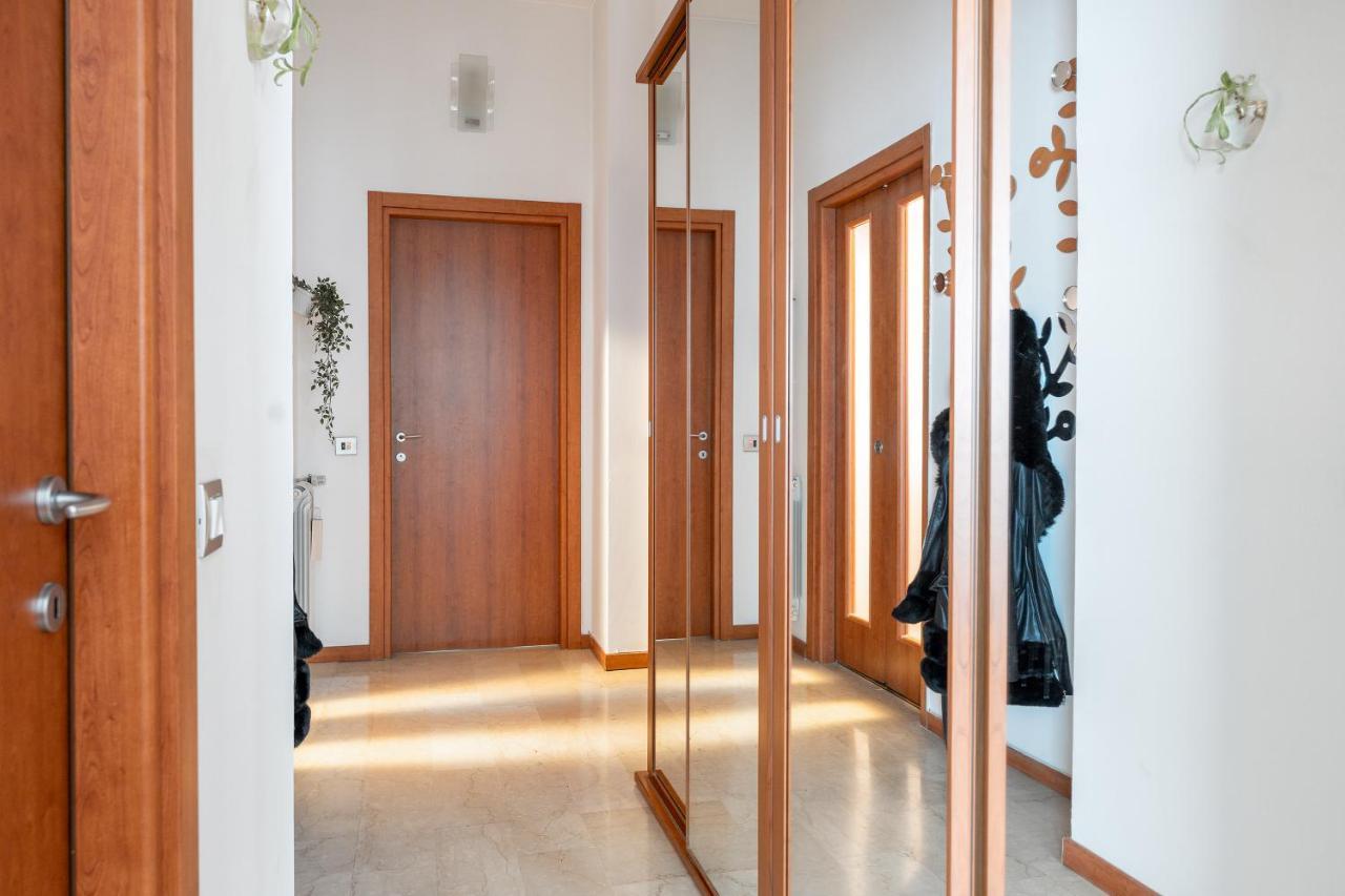 San Siro Big House Wifi Netflix Free Parking Apartment Милано Екстериор снимка